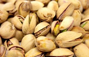 Pistachio benefits and side effects
